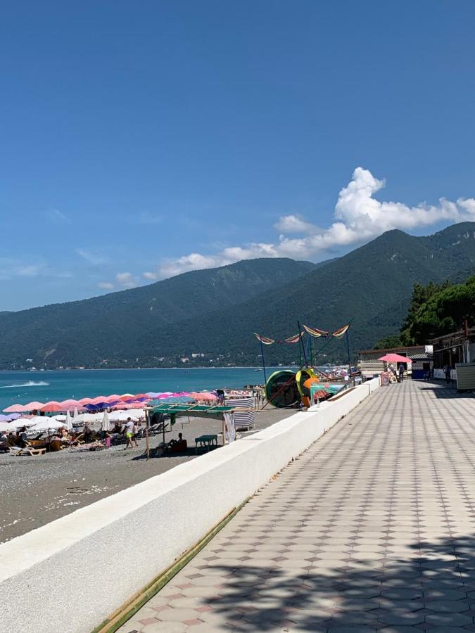 Мини-Отель New Gagra Exterior foto
